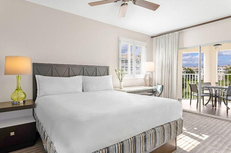 VILLA KING BED ONE BEDROOM  Room