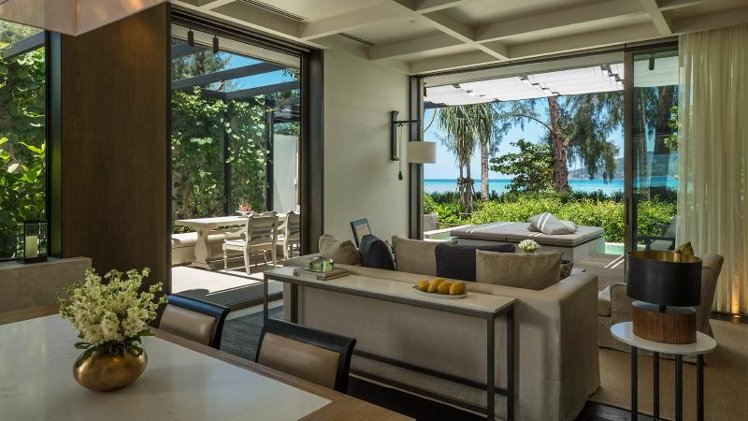 VILLA BEACH FRONT Room
