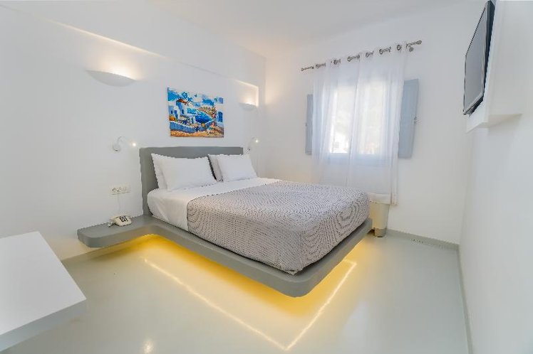 Double or Twin DELUXE Room