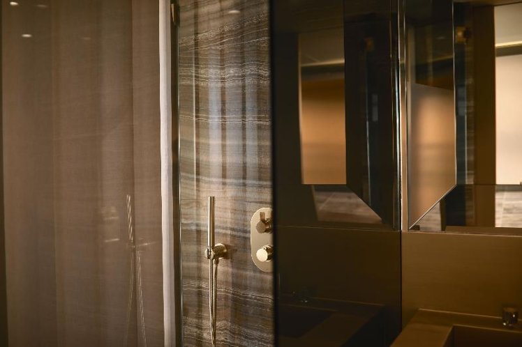 DOUBLE STANDARD Room