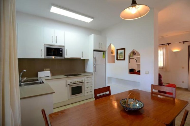 APARTMENT CAPACITY 7 THREE BEDROOMS Room