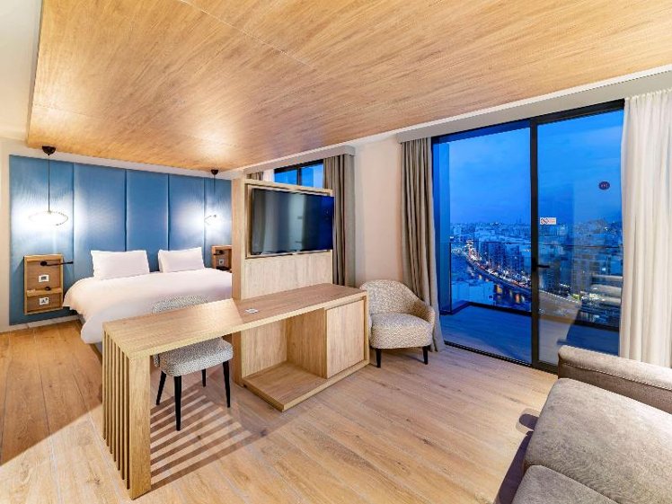 JUNIOR SUITE WITH BALCONY Room