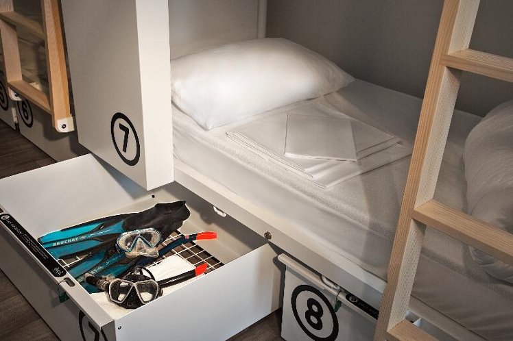 Bed in dormitory BUNK BED Room