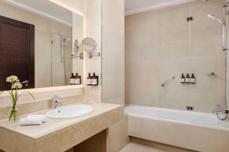 DOUBLE SINGLE USE PREMIUM Room
