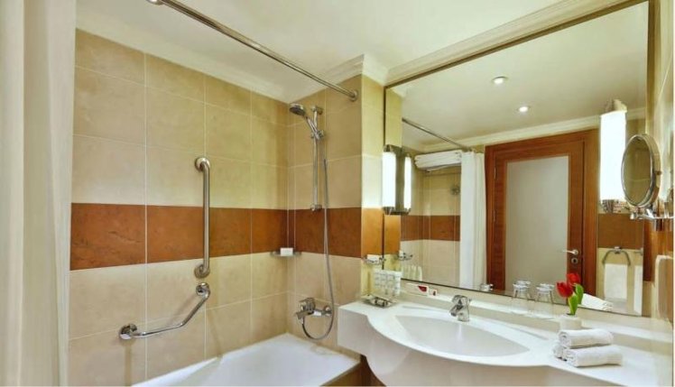 SUITE KING SIZE BED Room