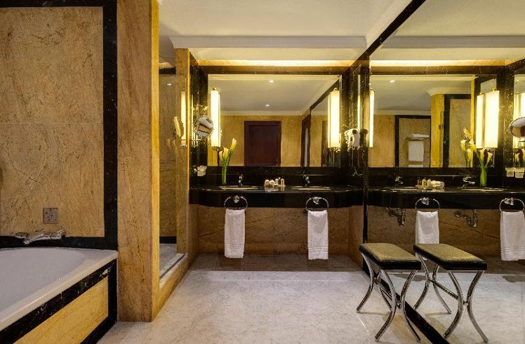SUITE CLUB Room