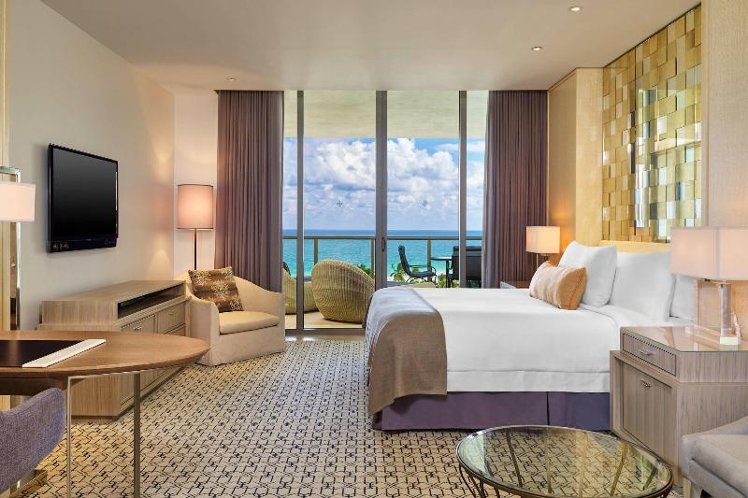 DOUBLE DELUXE OCEAN VIEW Room