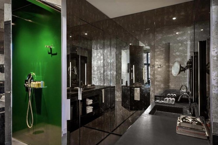 DOUBLE CANAL VIEW Room