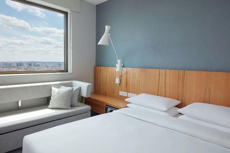 DOUBLE CLUB Room