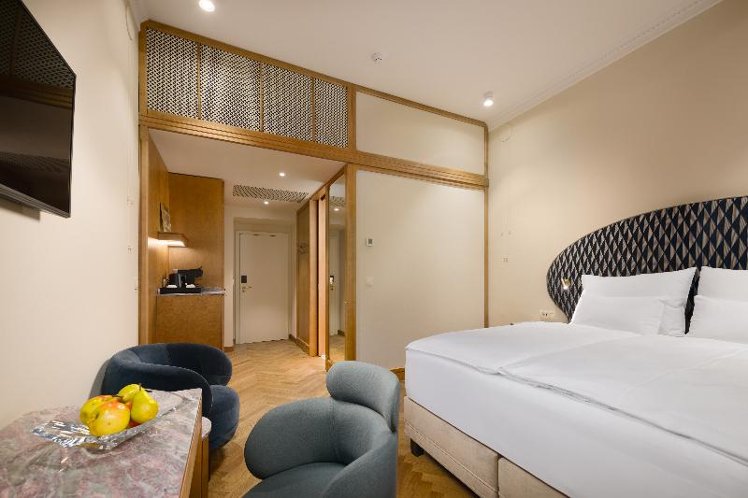DOUBLE SINGLE USE SUPERIOR Room