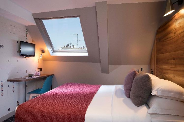 DOUBLE STANDARD Room