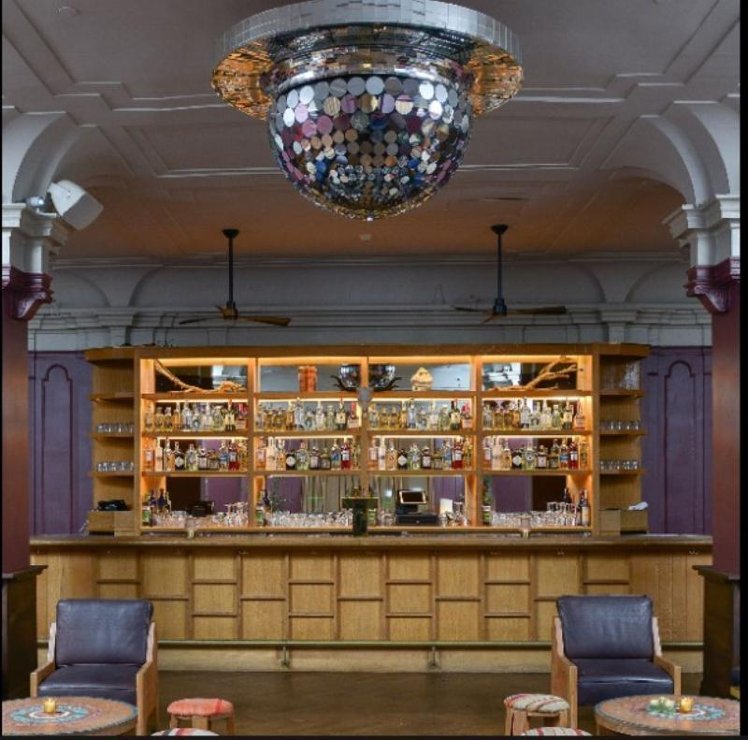 Bar