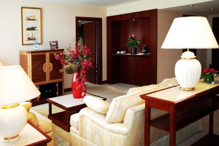 JUNIOR SUITE KING SIZE BED Room