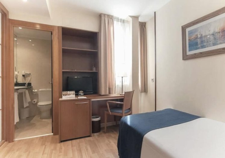 SINGLE STANDARD Room