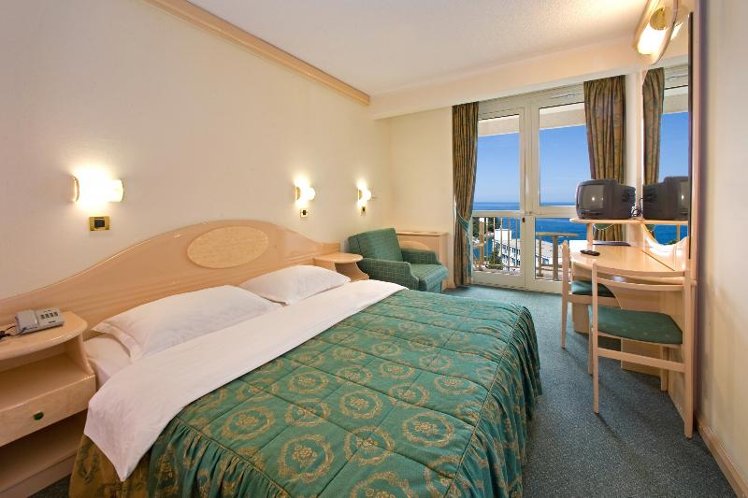 DOUBLE SIDE SEA VIEW WITH BALCONY Room