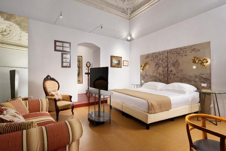 SUITE WITH VIEWS Room