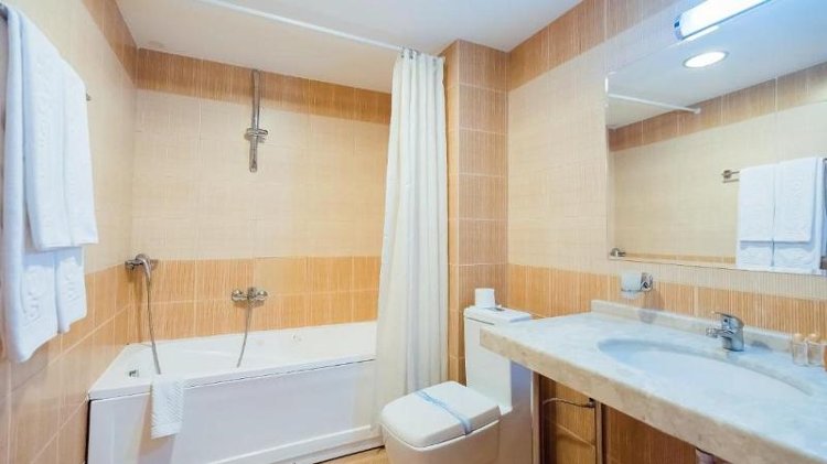 TRIPLE STANDARD Room