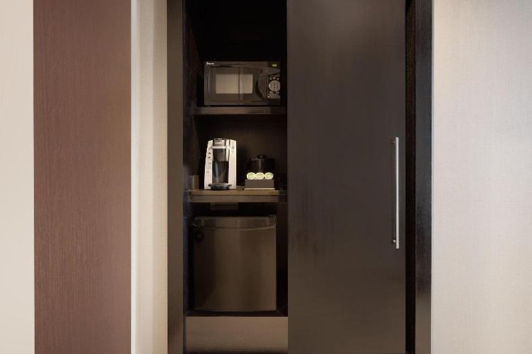 SUITE KING SIZE BED Room