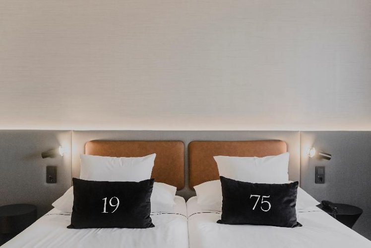 DOUBLE SINGLE USE WITH VIEWS Room