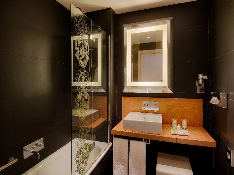 SINGLE STANDARD Room