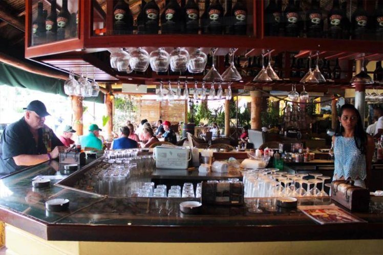 Bar