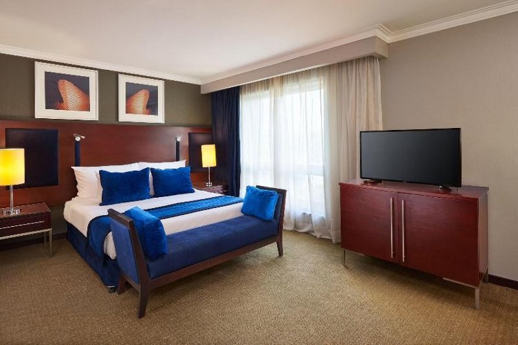 SUITE KING SIZE BED Room