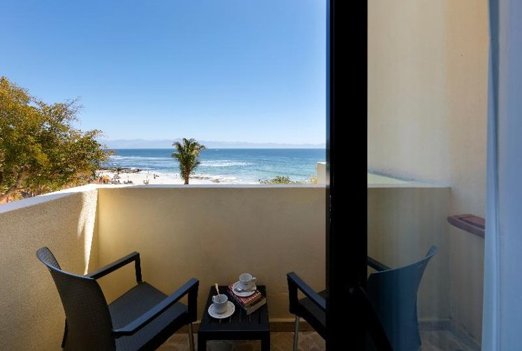 DOUBLE DELUXE OCEAN FRONT Room