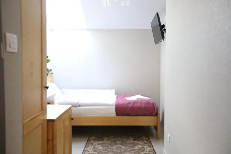 SINGLE BASIC Room