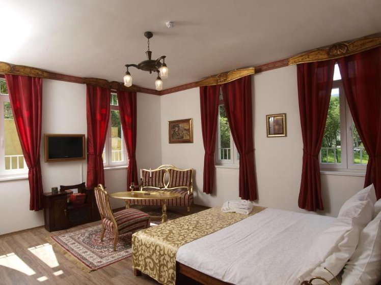 DOUBLE SUPERIOR Room