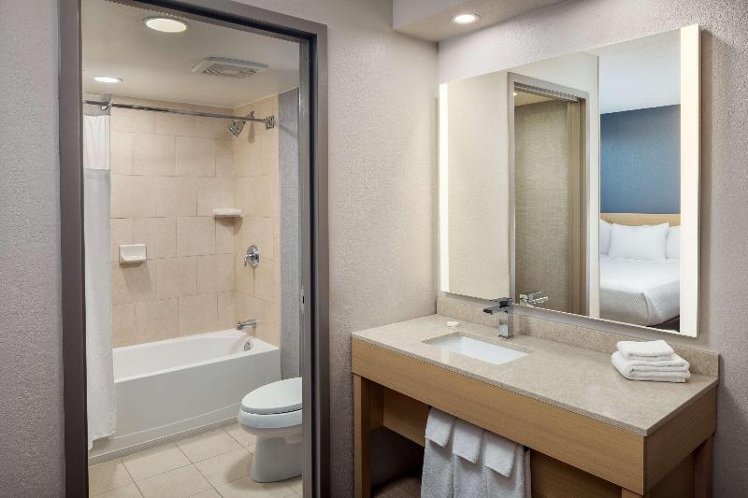 DOUBLE STANDARD Room