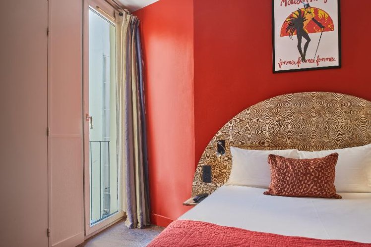 SINGLE STANDARD Room