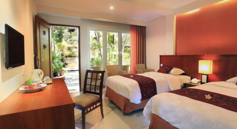 Double or Twin DELUXE Room