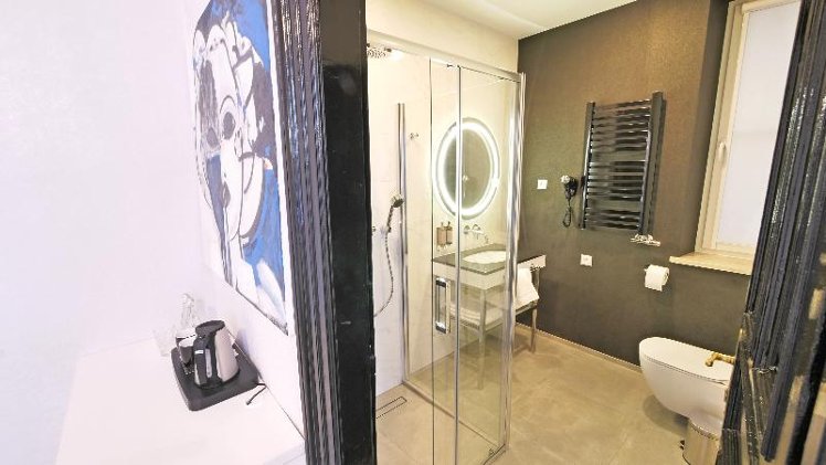 DOUBLE STANDARD Room