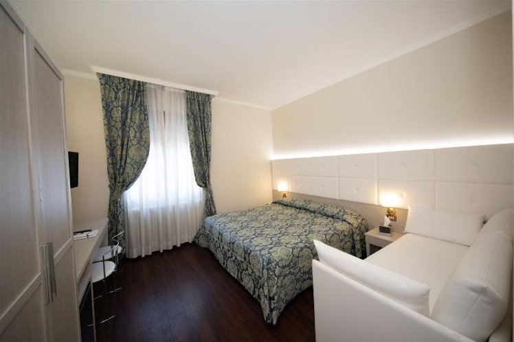 DOUBLE DELUXE Room
