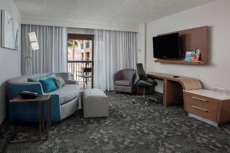DOUBLE Accessible KING SIZE BED Room
