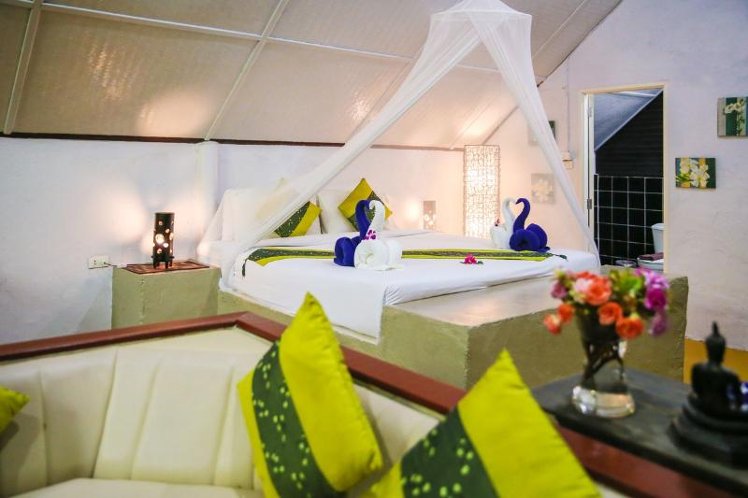 VILLA QUEEN SIZE BED Room