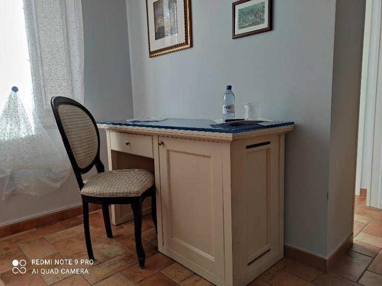 SINGLE STANDARD Room