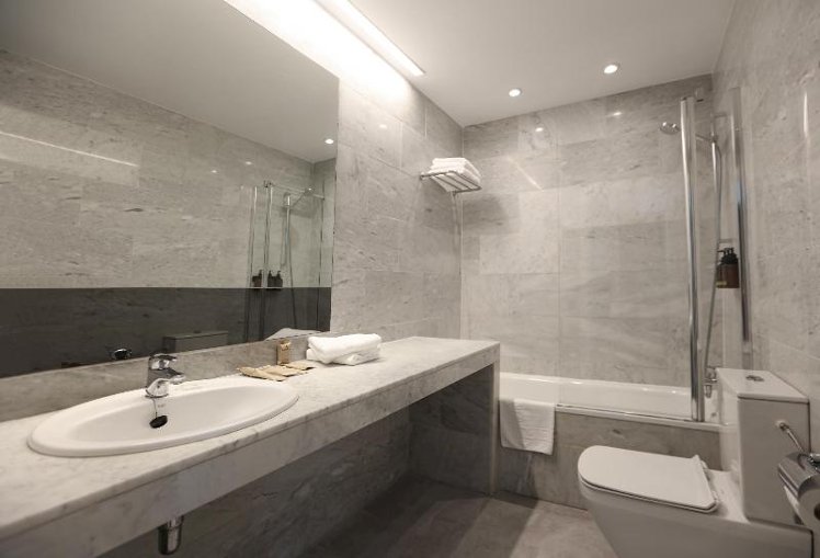 DOUBLE SUPERIOR Room