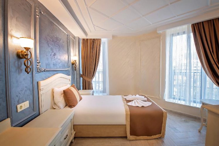 DOUBLE STANDARD Room