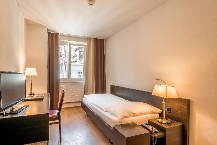 SINGLE SUPERIOR Room