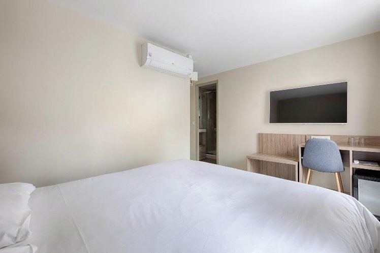 DOUBLE STANDARD Room