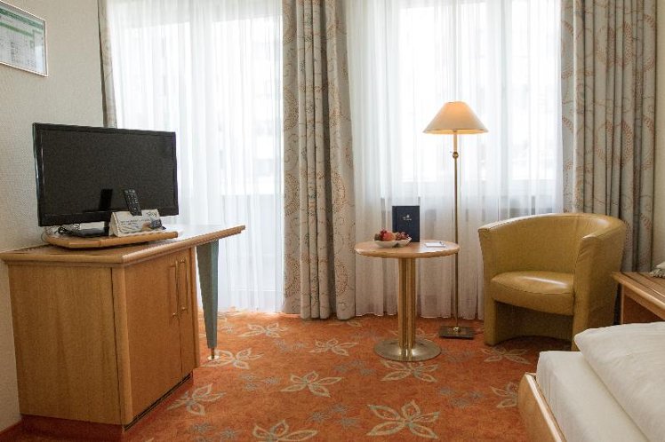 SINGLE STANDARD Room