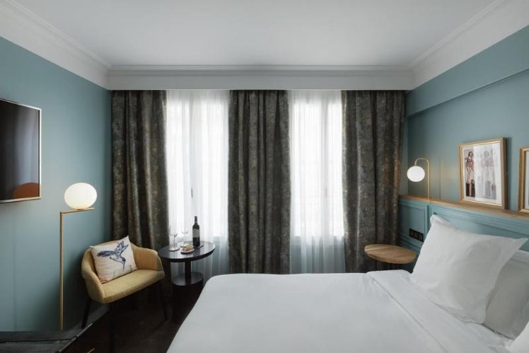 DOUBLE STANDARD Room