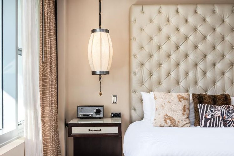 DOUBLE STANDARD Room