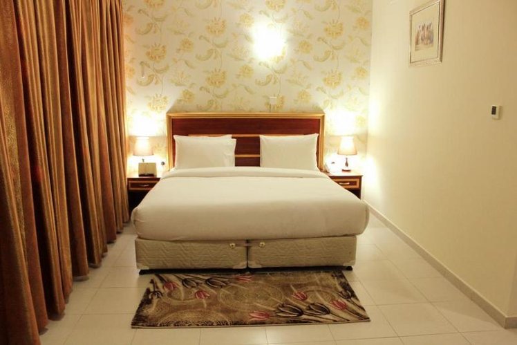 DOUBLE STANDARD Room