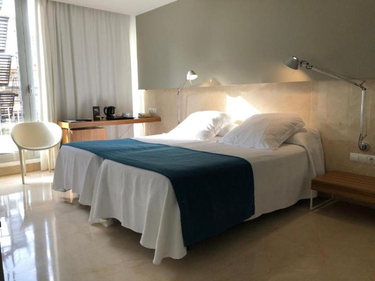 DOUBLE STANDARD Room