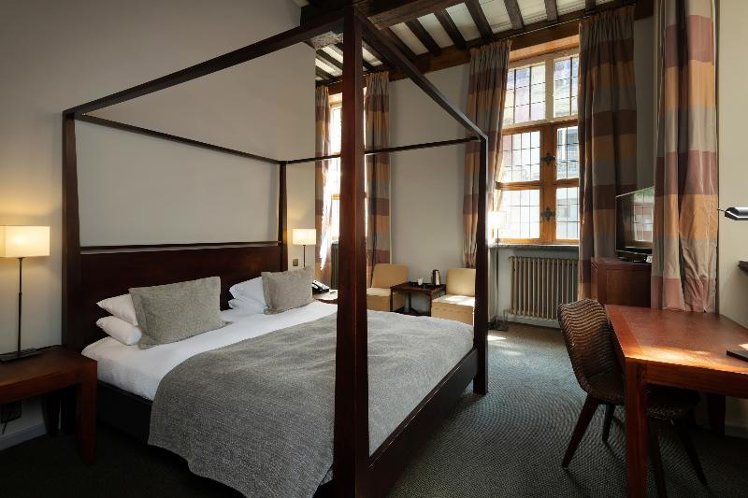 DOUBLE SUPERIOR Room