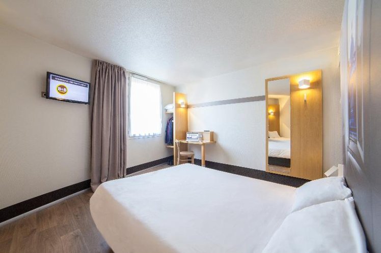 TRIPLE STANDARD Room