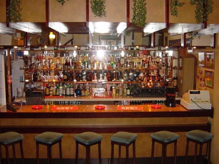 Grand Harbour Hotel