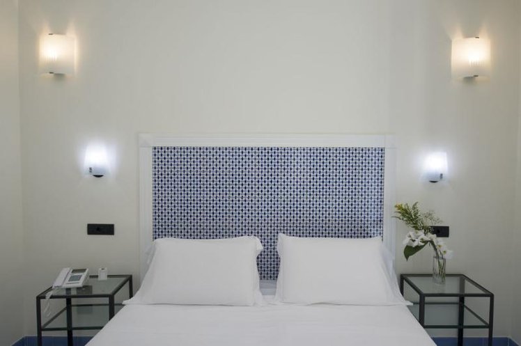 DOUBLE STANDARD Room